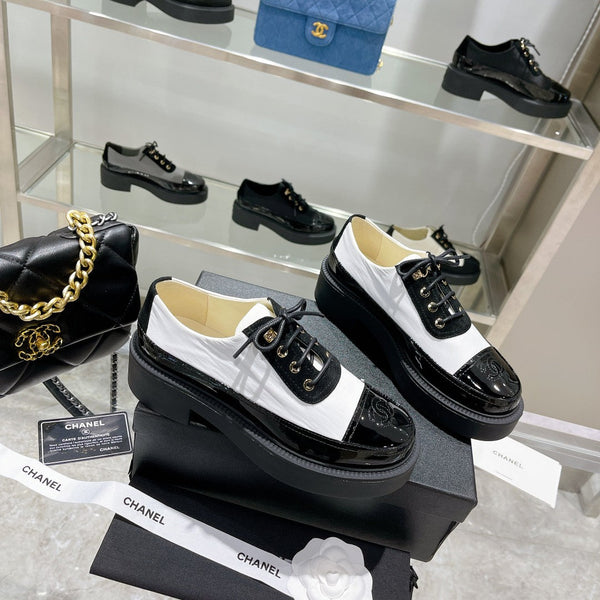 CC Sneaker 45mm Nero Bianco Pelle di Agnello e Vacchetta Rugosa