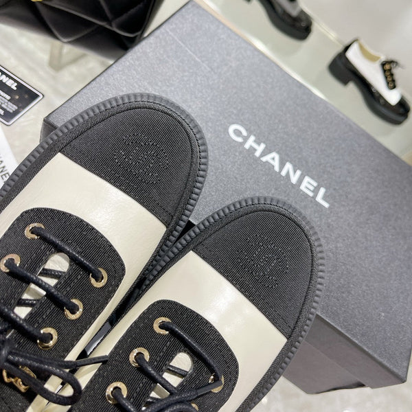 CC Sneaker 45mm Nero Bianco Pelle di Agnello Stropicciata e Tessuto