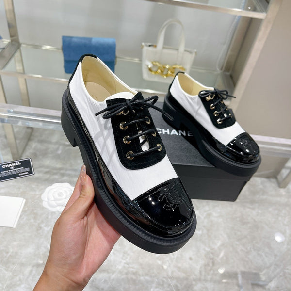 CC Sneaker 45mm Nero Bianco Pelle di Agnello e Vacchetta Rugosa
