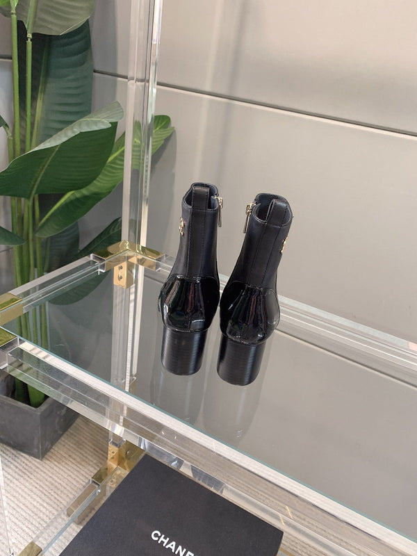 Stivaletti con tacco a blocco CC 60mm in pelle di pecora verniciata nera 464554