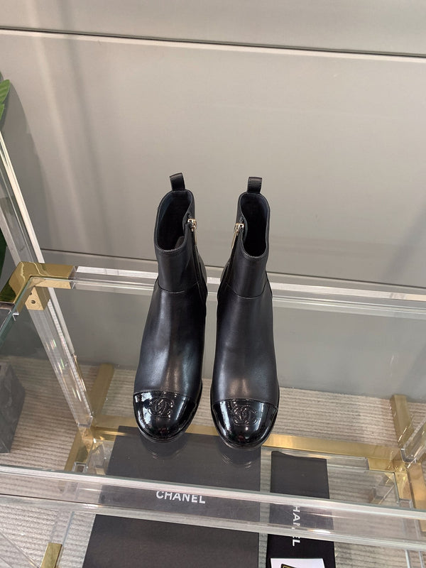 Stivaletti con tacco a blocco CC 60mm in pelle di pecora verniciata nera 464554