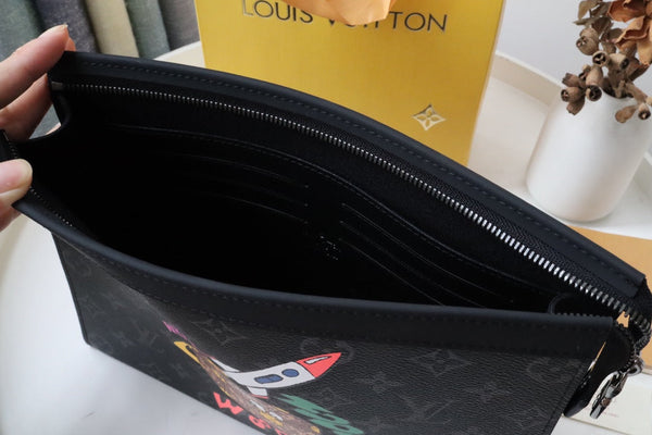 LV Eclipse Pochette Voyage MM Black Monogram Canvas 224229