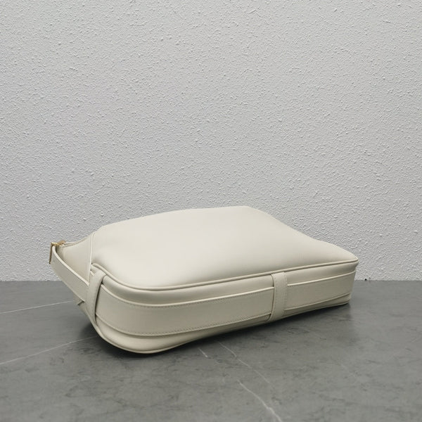 Sac Celine Romy 34 cm en cuir de vachette crème