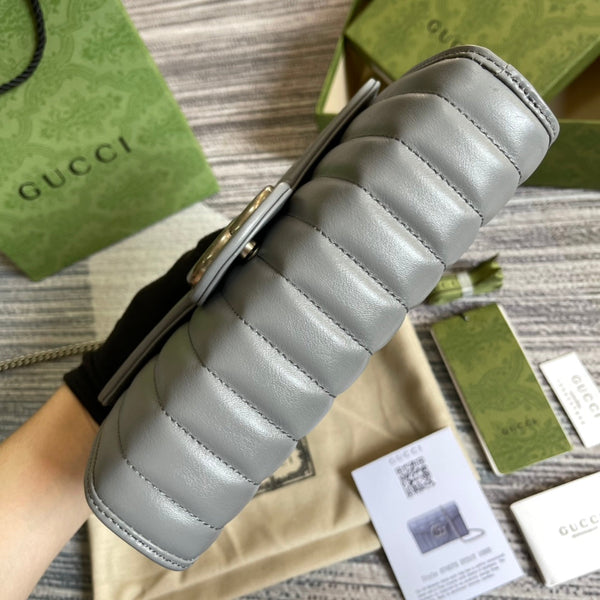 BORSA A TRACOLLA GG MARMONT MINI 20 IN PELLE DI VITELLO GRIGIA