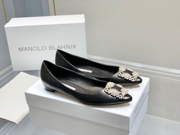 Manolo Snowflake Buckle Pumps Black Cowhide 204508