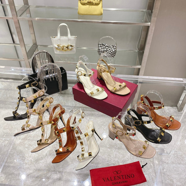 Valentino Decolleté con cinturini e borchie 95mm in pelle di pecora 239551