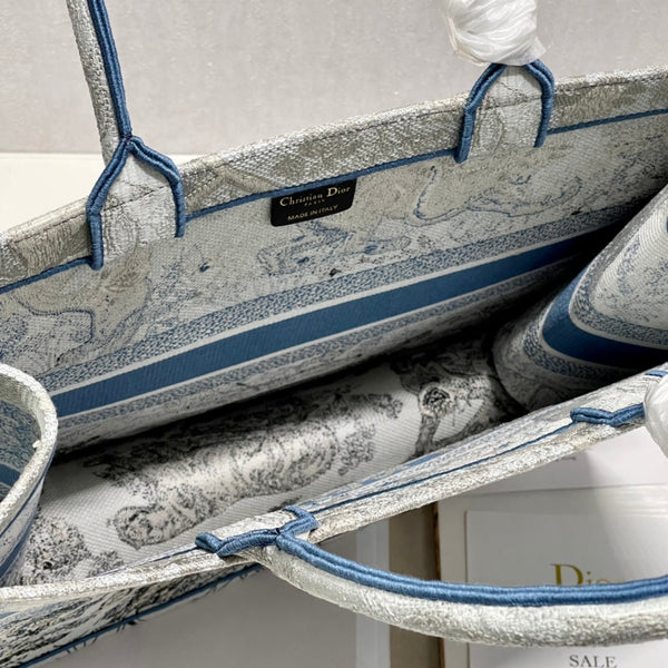 Large CD Book Tote 42cm Gradient Blue Tiger