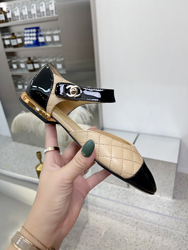 CC 26S Mary Jane Flats Shoes Quilted Patent Leather 147298