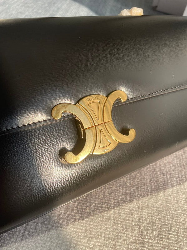 CHAIN SHOULDER BAG CLAUDE 33 IN BLACK CALFSKIN GOLD HARDWARE