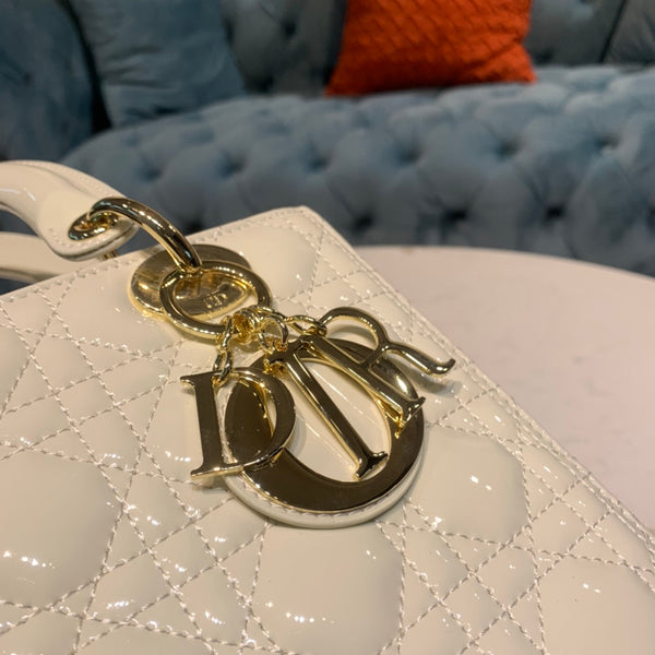 medium lady 24 pelle di agnello bianca