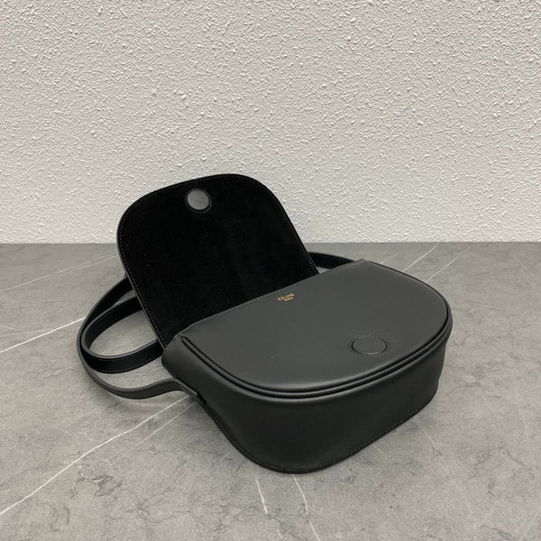 FOLCO CUIR TRIOMPHE 18 IN BLACK CALFSKIN