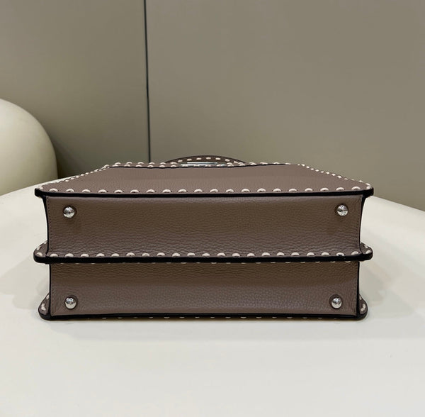 PEEKABOO ISEEU 33 IN TOBACCO BROWN GRAINED CALFSKIN SILVER HARDWARE