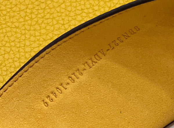 PEEKABOO ISEEU 33 IN YELLOW GRAINED CALFSKIN SILVER HARDWARE