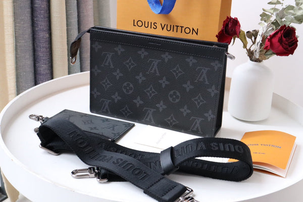 LV M81018 Gaston Wearable Wallet Gaston Black Cowhide 204587