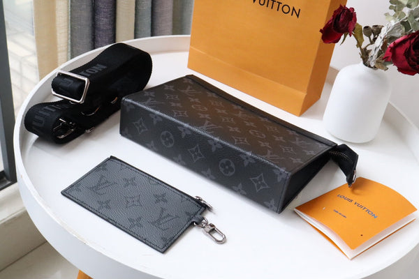 LV M81018 Gaston Wearable Wallet Gaston Black Cowhide 204587
