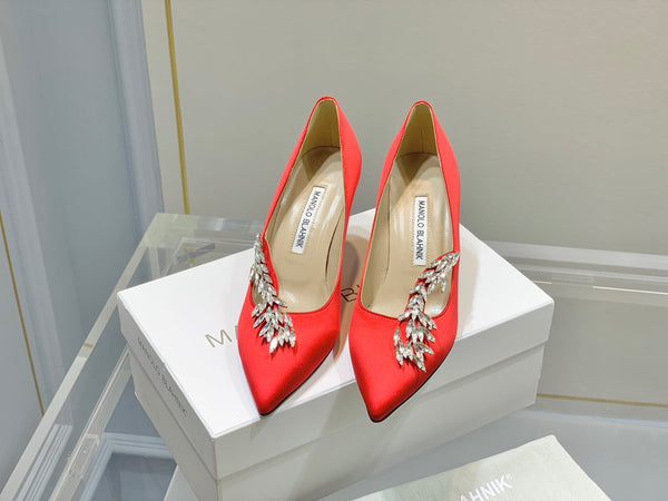 Manolo Wheat Ear Rhinestone High Heels Pumps Red Silk Fabric 327448