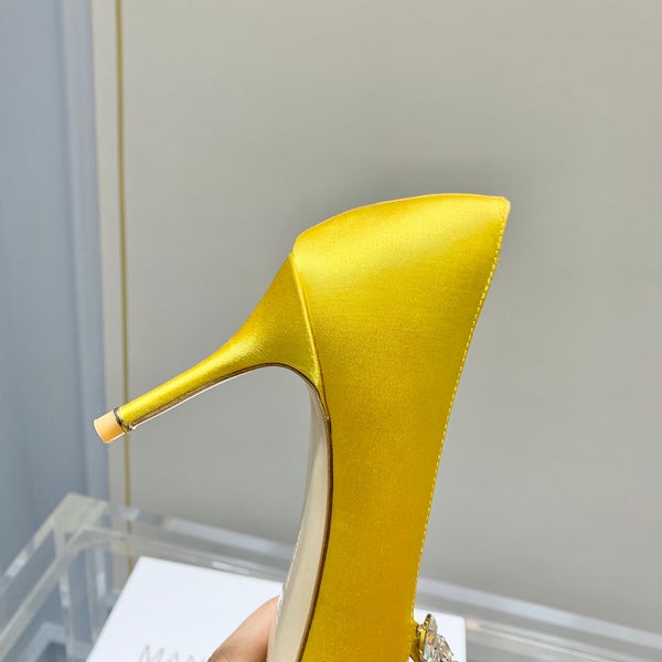 Manolo Wheat Ear Rhinestone High Heels Pumps Yellow Silk Fabric 327450