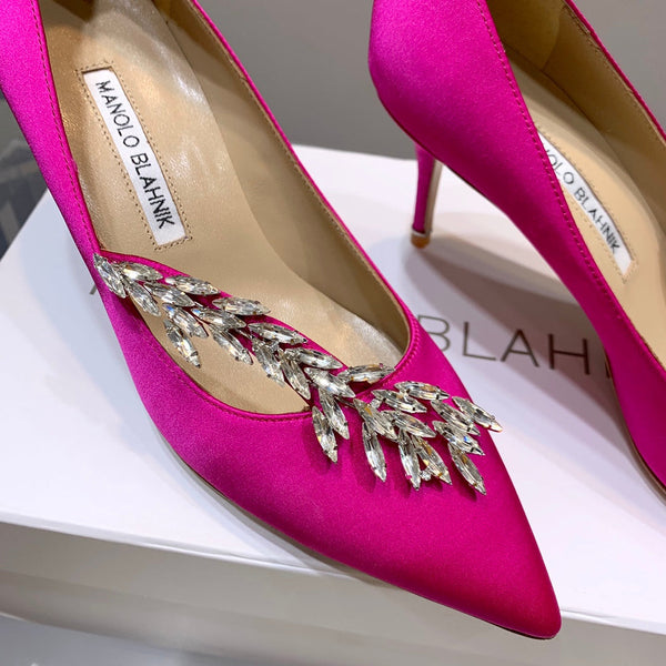 Manolo Wheat Ear Rhinestone High Heels Pumps Dark Pink Silk Fabric 327452