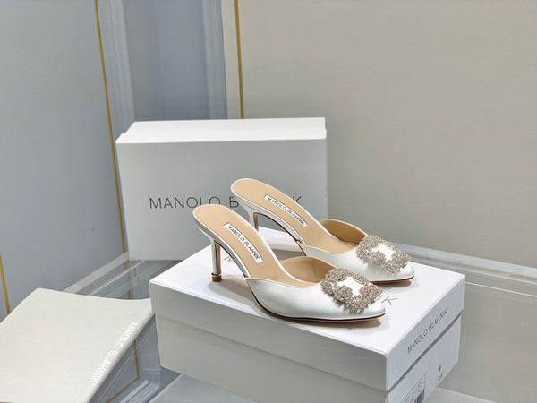 Manolo Buckle Mules 7cm White Silk 208019
