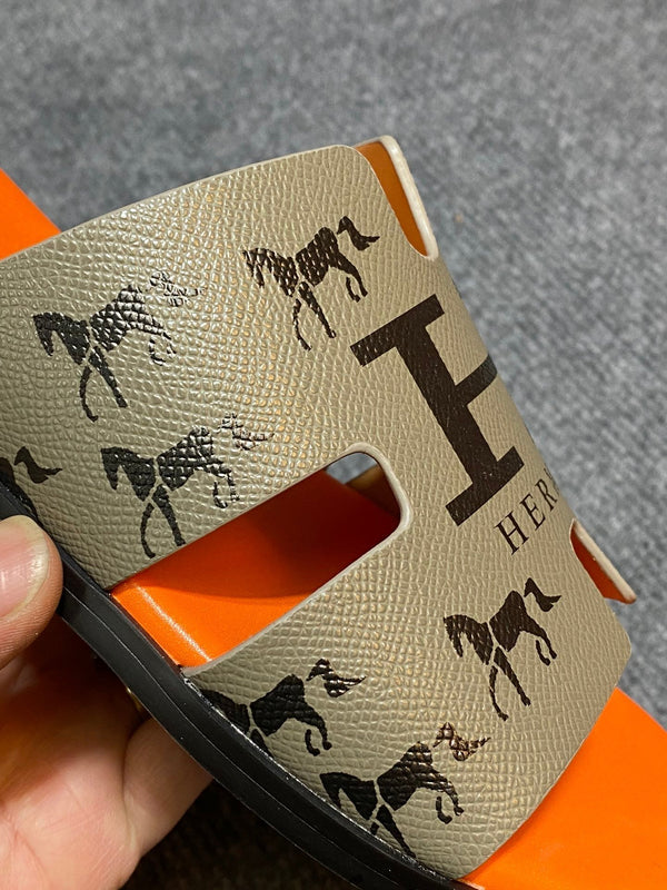 HM IZMIR SANDAL MOSS AND TIGER CALFSKIN WITH ICON