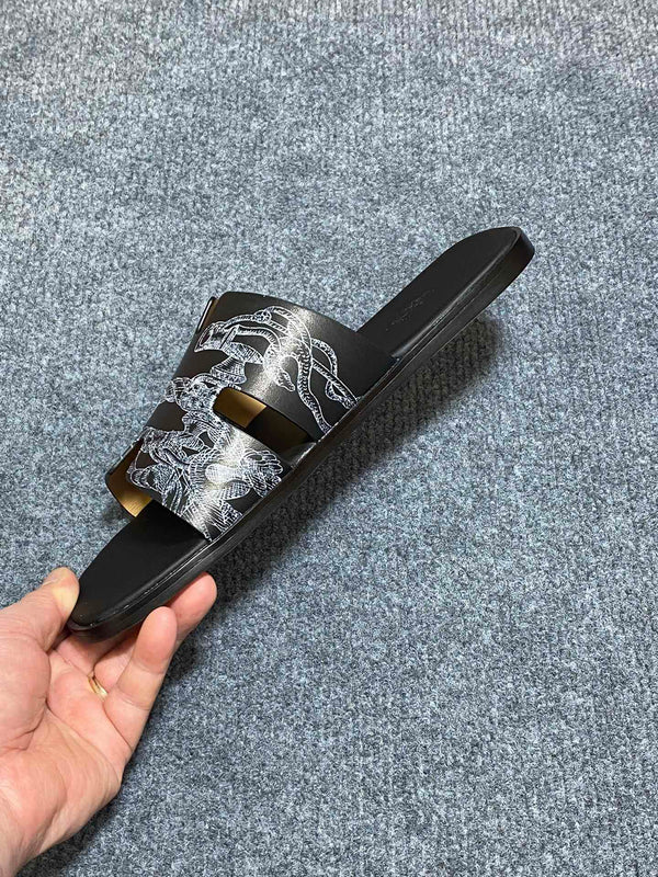 HM IZMIR SANDAL BLACK CALFSKIN WITH PATTERNS