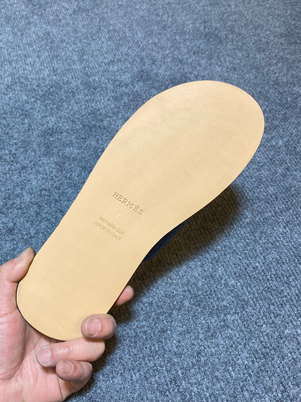 SANDALO HM IZMIR CON MOTIVO COCCODRILLO IN PELLE DI VITELLO BLU E BIANCO