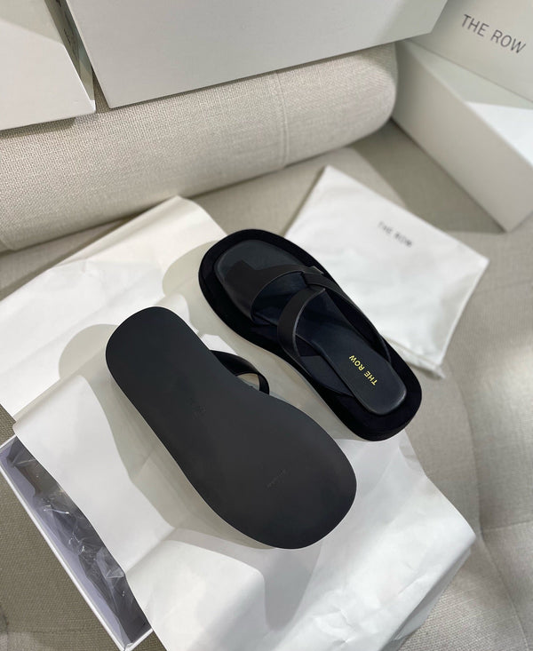 TR 26s Ginza Sandals Smooth Leather 156124