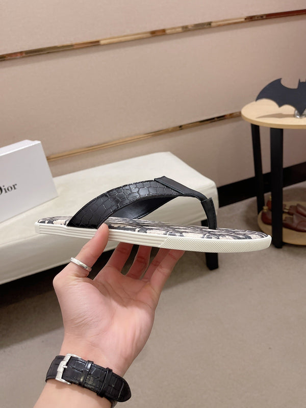 CD ALIAS THONG CROCODILE MOTIF BLACK AND BEIGE CALFSKIN