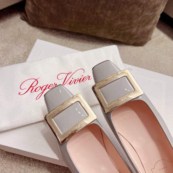 Belle Viv Buckle Square Pumps Grigio Pelle importata dall'Italia