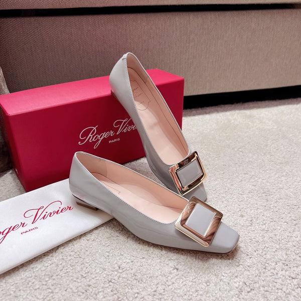 Belle Viv Buckle Square Pumps Grigio Pelle importata dall'Italia