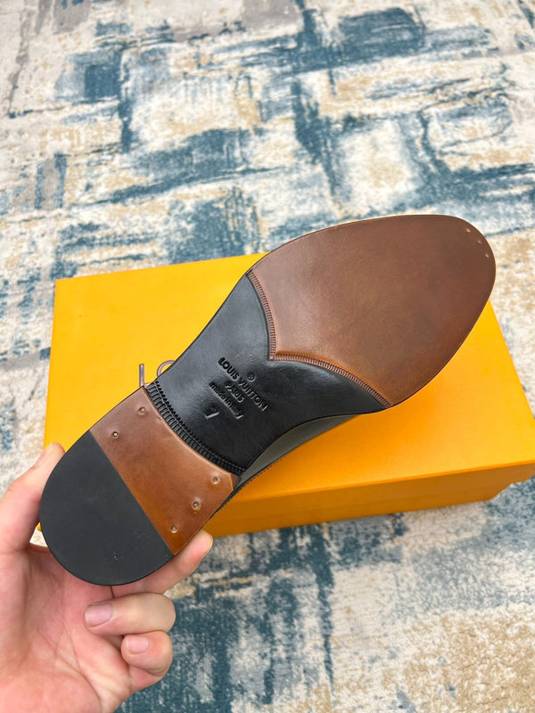 SCARPA ALLACCIATA LV IN PELLE DI VITELLO LUCIDA GRIGIO MIX NERO