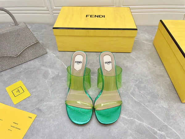 FENDI PRIMO SANDALO CON TACCO ALTO 95 MM IN FILM TPU VERDE FELCE E PELLE DI AGNELLO