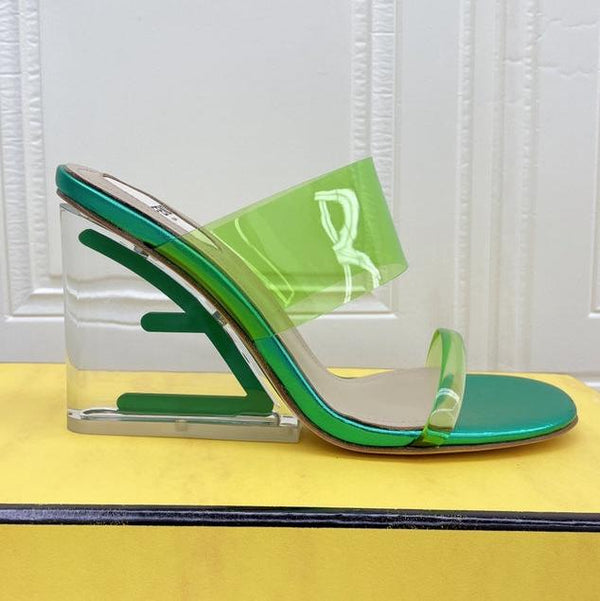 FENDI PRIMO SANDALO CON TACCO ALTO 95 MM IN FILM TPU VERDE FELCE E PELLE DI AGNELLO