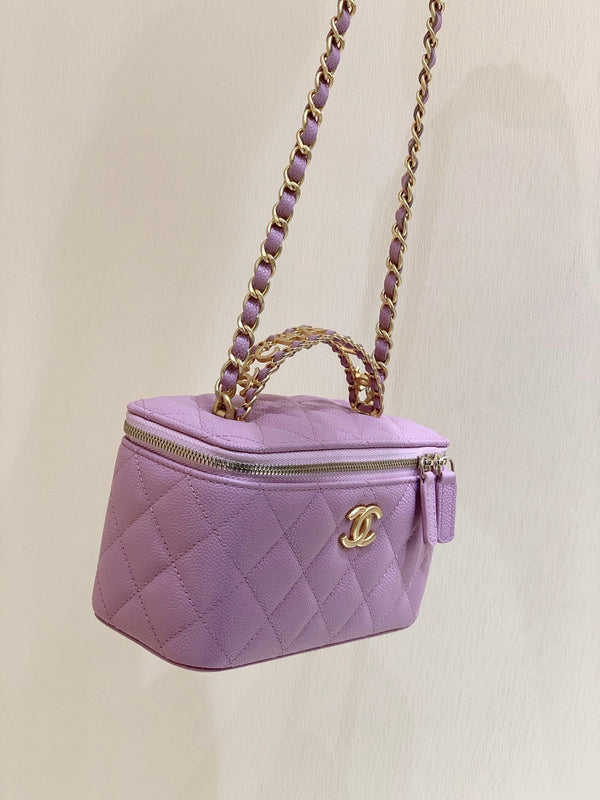 CC VANITY CASE 19 PINK CAVIAR GOLD HARDWARE