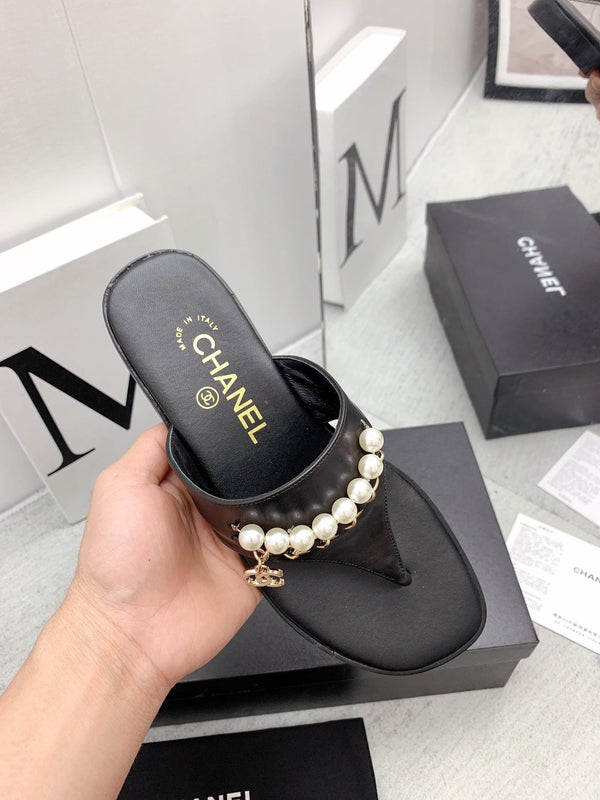 CC 26s Thong Sandals 2cm Pearl Leather 163419
