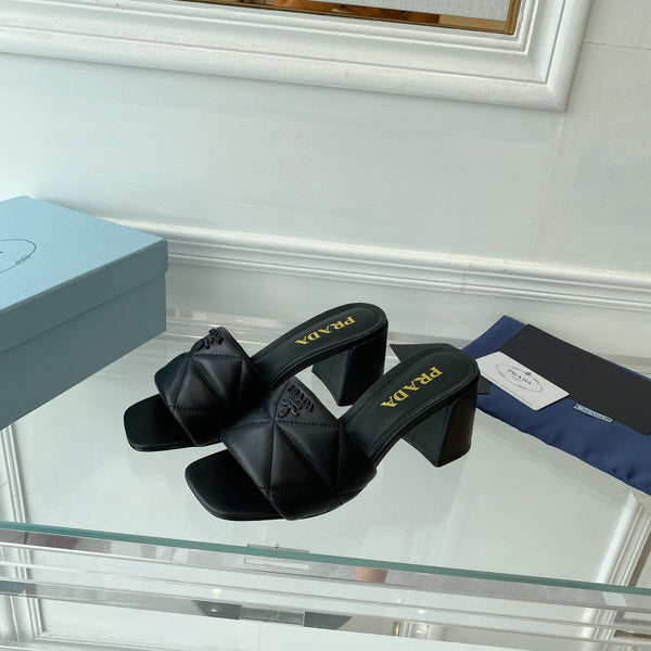 SANDALI CON TACCO IN NAPPA TRAPUNTATA PRA PELLE DI AGNELLO NERA