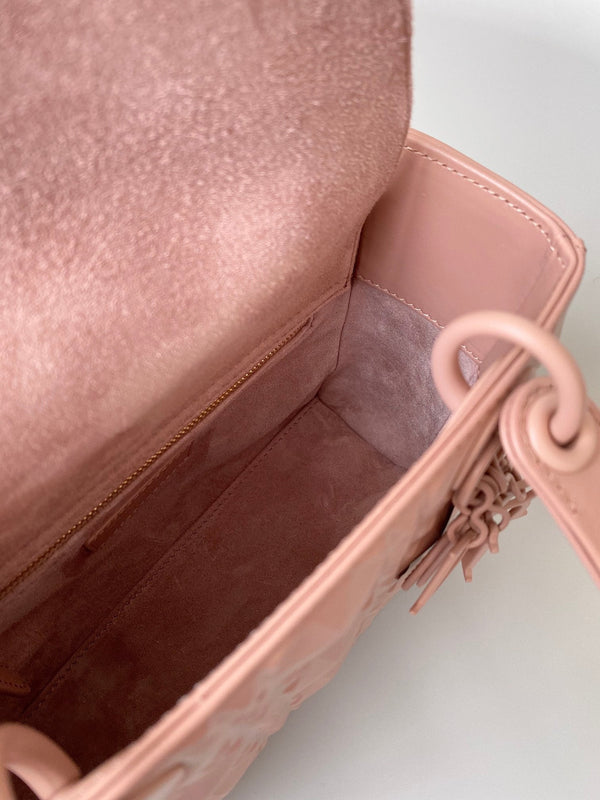 SMALL LADY 20 BLUSH ULTRAMATTE LAMBSKIN MOTIVO DIAMANTE