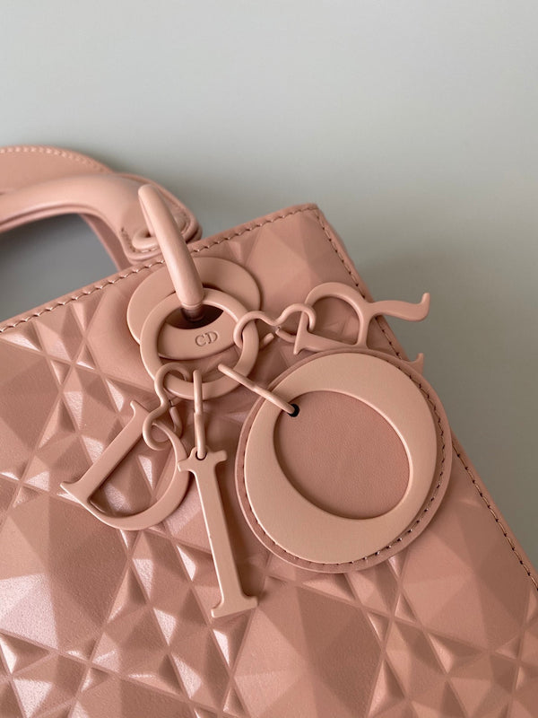 SMALL LADY 20 BLUSH ULTRAMATTE LAMBSKIN MOTIVO DIAMANTE