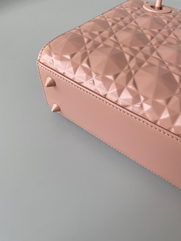 SMALL LADY 20 BLUSH ULTRAMATTE LAMBSKIN MOTIVO DIAMANTE