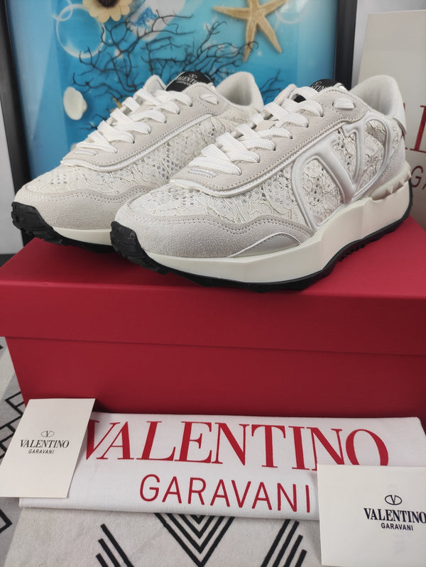 Lace And Mesh Lacerunner Sneaker In White Mix Light Grey 994622