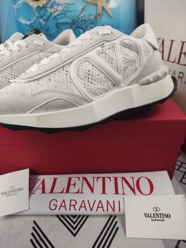 Lace And Mesh Lacerunner Sneaker In White Mix Light Grey 994622