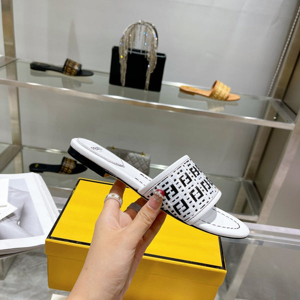 FF Women Raffia Sandal White