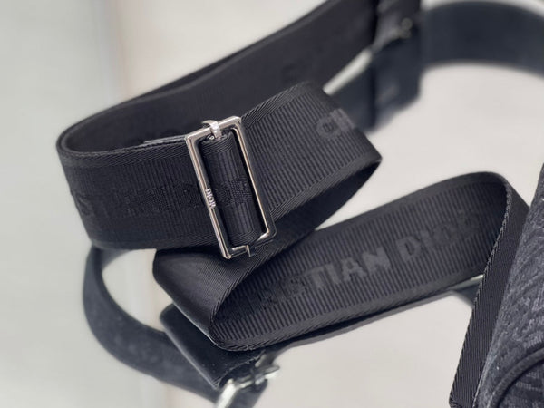 BORSA A SECCHIELLO TONDO 21 IN PELLE DI AGNELLO NERA