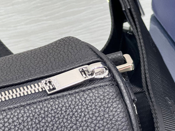 BORSA A SECCHIELLO TONDO 21 IN PELLE DI AGNELLO NERA