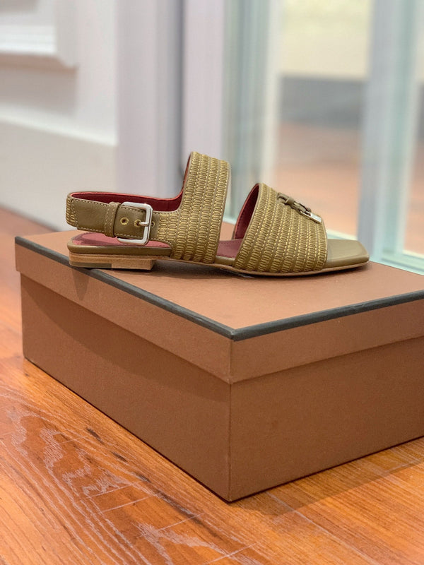 Sandali bassi Springthly Charms in pelle di vitello color oliva e marrone