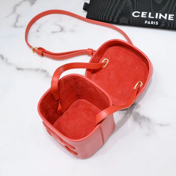BORSA A TRACOLLA SQUARE BOX 11 IN PELLE DI VITELLO ARANCIONE FUOCO