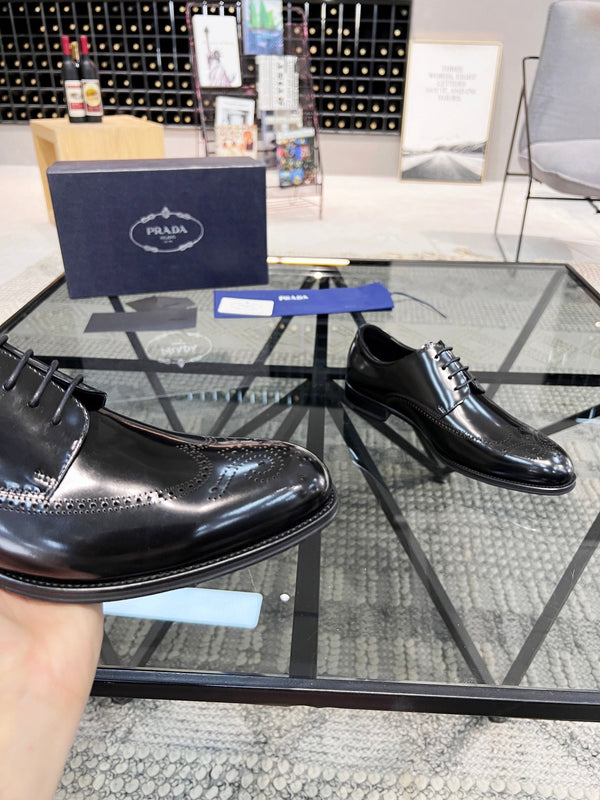 PRA BRUSHED BLACK LEATHER DERBY BROGUE SHOES