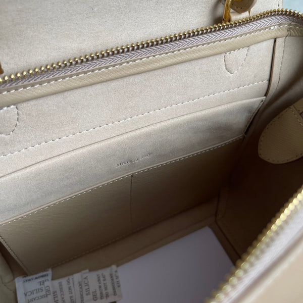 FISH BAG 24 BEIGE CREAM LEATHER