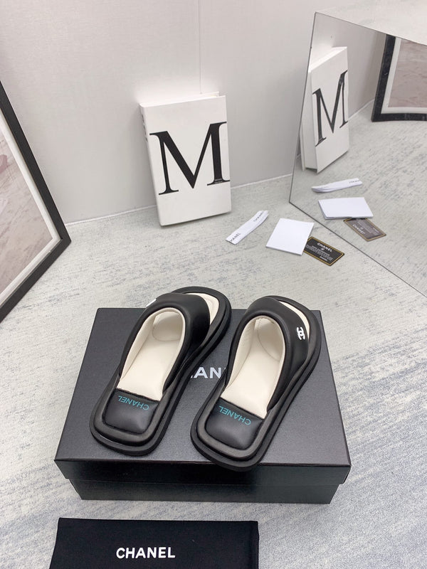 CC 26s Thong Sandals 2cm Leather 163422