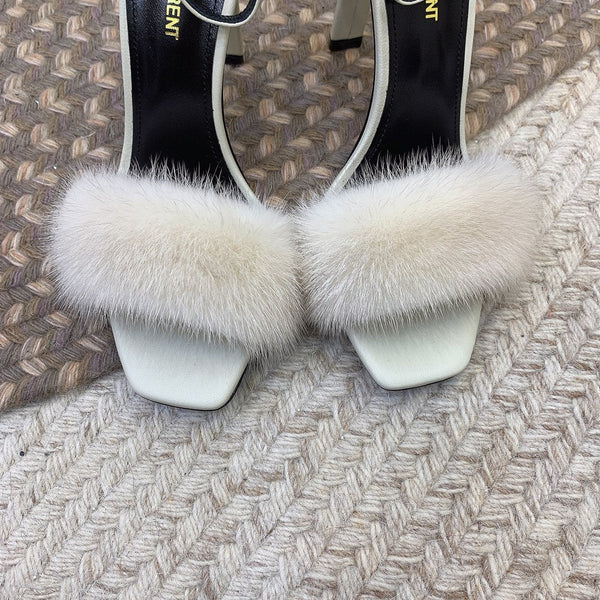 HIGH HEELS SQUARE TOE IN WHITE MINK FUR